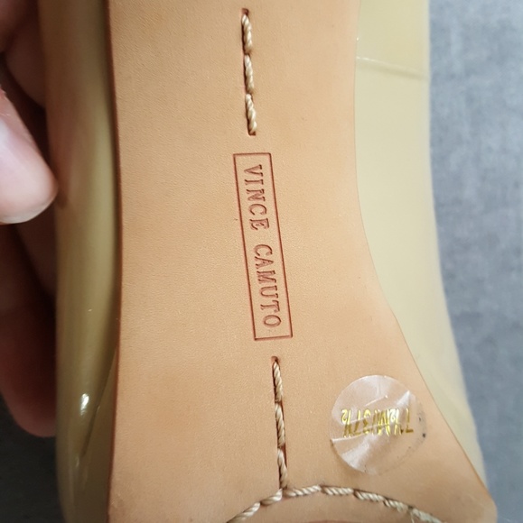 Vince Camuto Peep Toe Heels - Picture 5 of 6